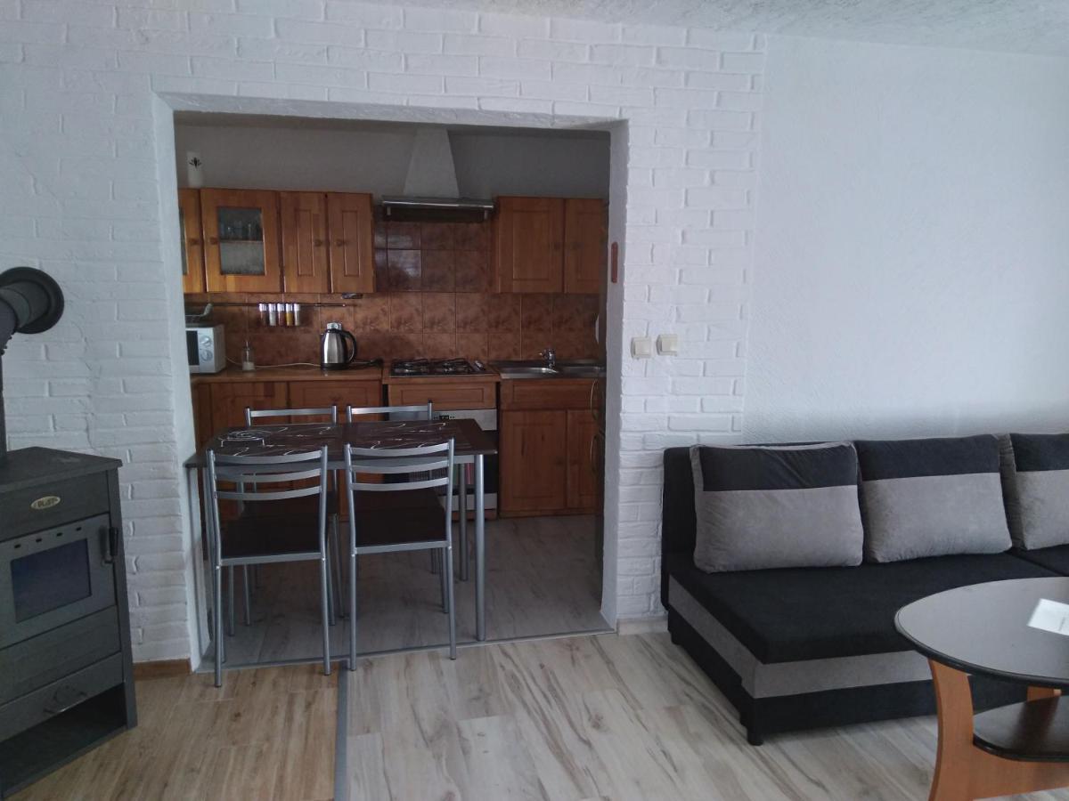 Domek Na Prerii Villa Ustrzyki Dolne Exterior foto